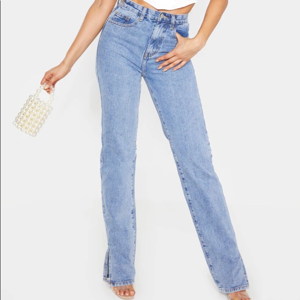 PRETTY LITTLE THING Split Hem High Waisted Jeans